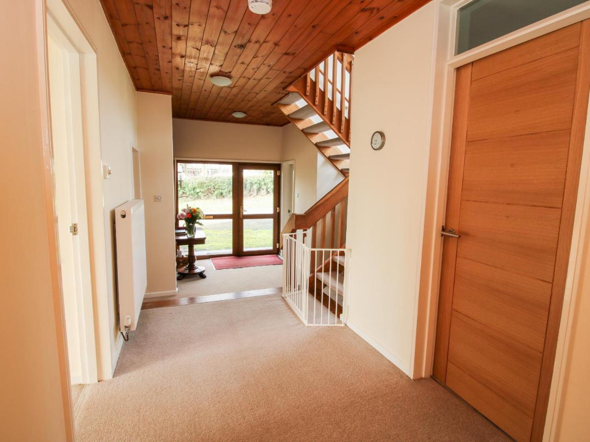 Bicton Lea Villa Acton  Luaran gambar