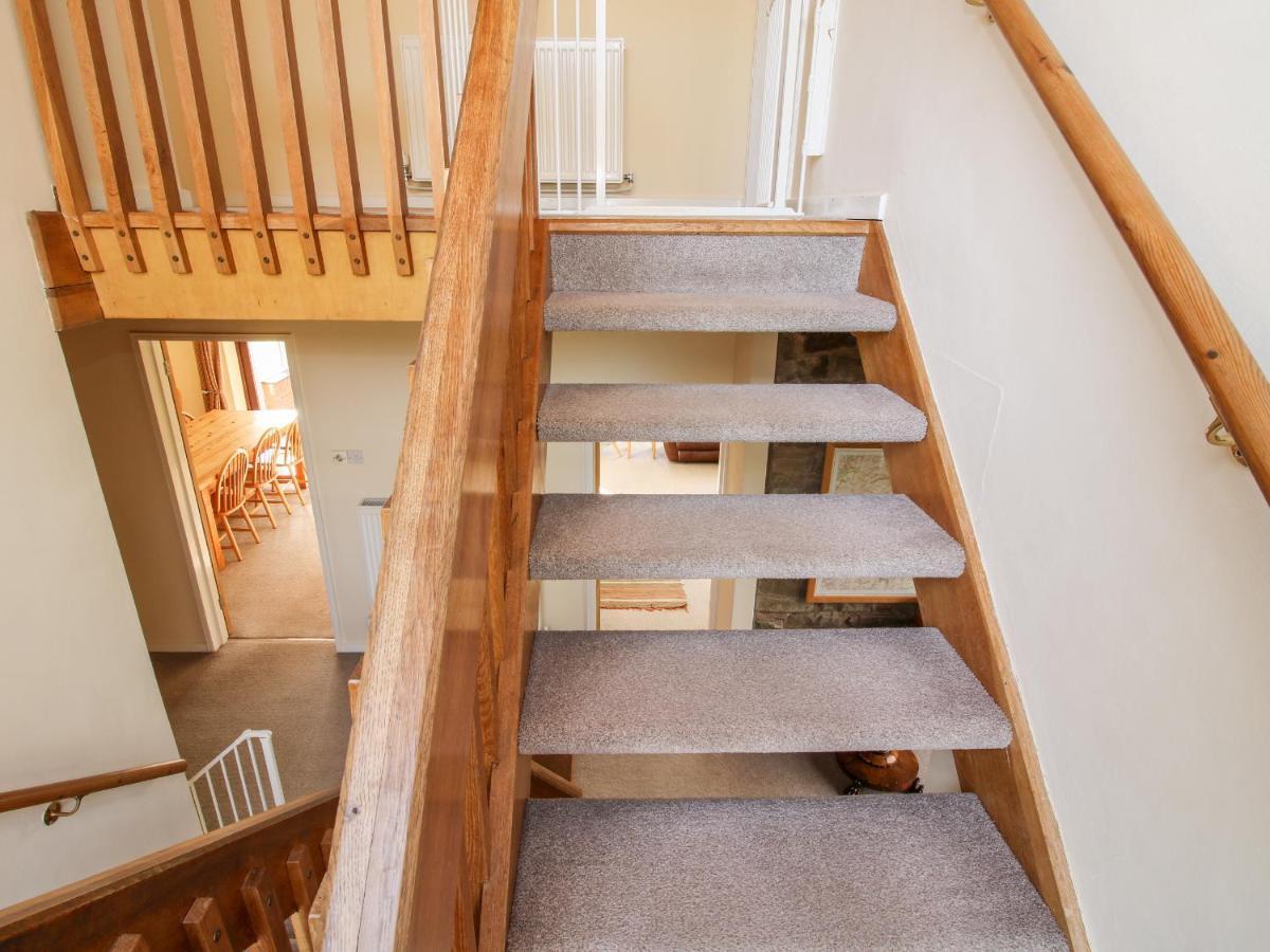 Bicton Lea Villa Acton  Luaran gambar