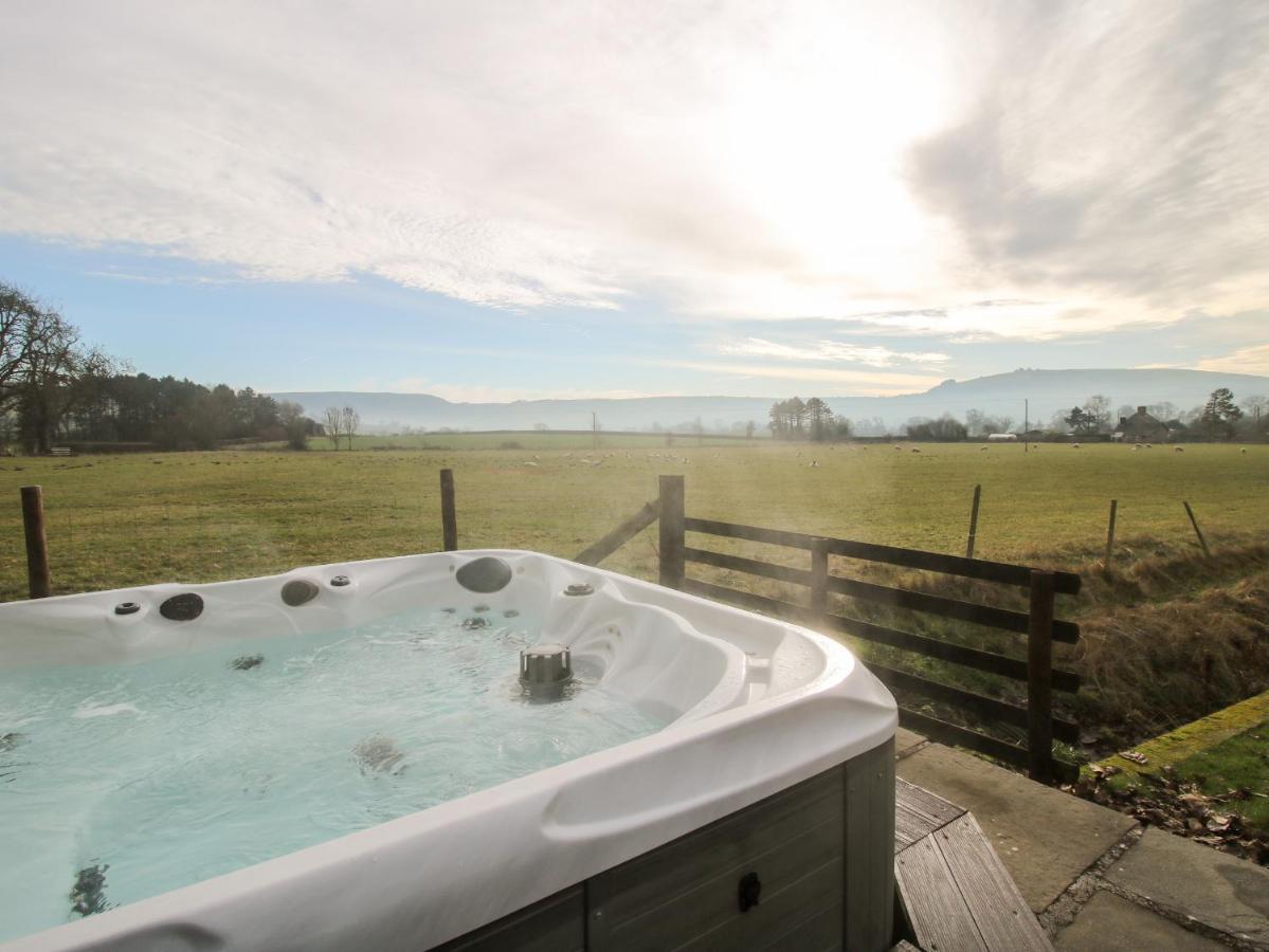 Bicton Lea Villa Acton  Luaran gambar